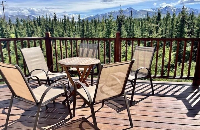 Denali Park Luxury 4 Bedroom Home. Vistas al parque nacional y vida silvestre por la ventana
