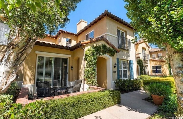 5 Star Living in Newport Coast ! Exquisitely Elegant and Modern !