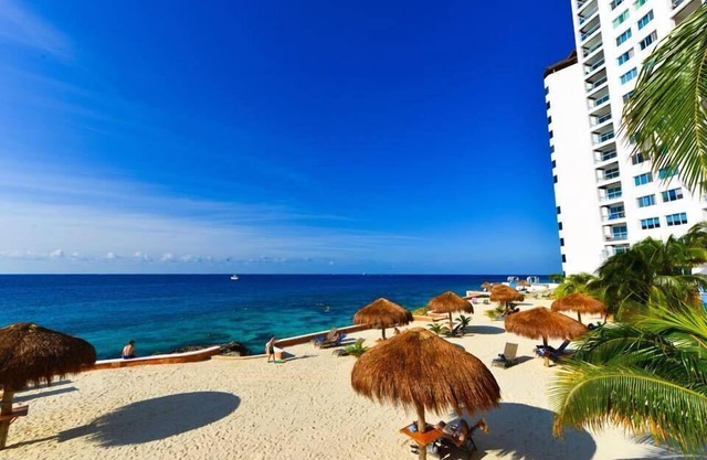 Vida de lujo de 5 estrellas: condominio frente al mar de 3 habitaciones: Peninsula Grand