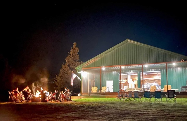 5-Star Private Lake and Cabin!!!