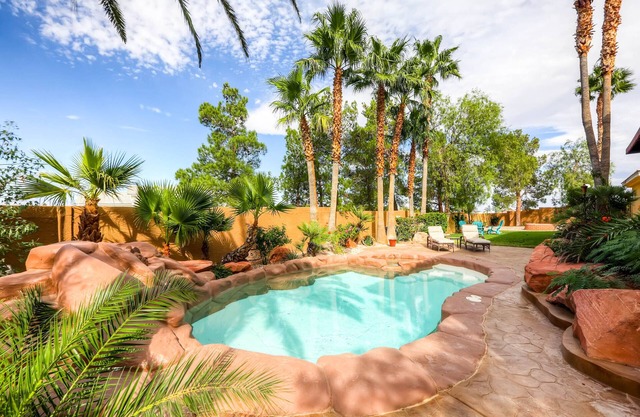 IMPRESIONANTE PRIVATE LAS VEGAS ESTATE!