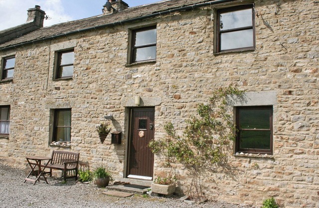 5 Swallowholm Cottages