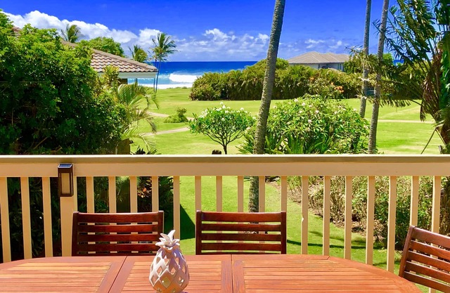 Vistas al mar * Pasos a la playa * Junto al Grand Hyatt * Lanai grande * Senderos Greenbelt