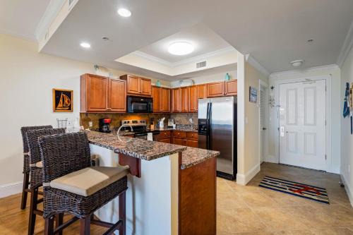 502 Holiday Isle - Geauxin Coastal
