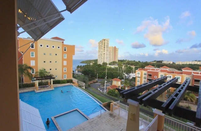 506 3 Bedrooms 2 Batrooms 3 Pools 2 Parkings @ PenaMar Ocean Club