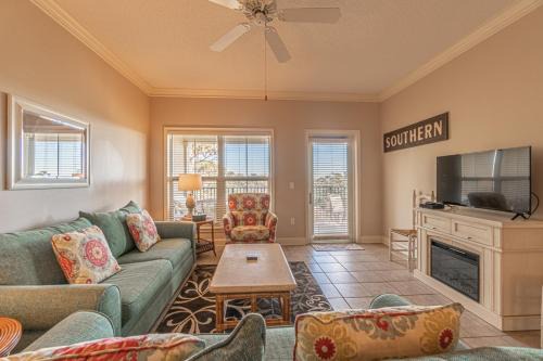 507 North Shore Walk to Beach Steps from Restaurants and Shops Sleeps 6 North Forest Beach