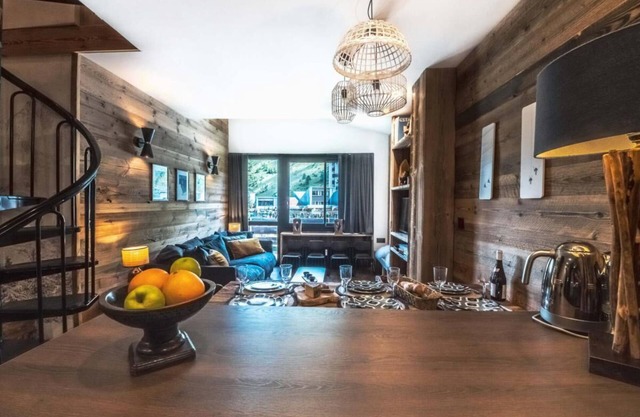 50m de los comercios, 3.o piso, balcón, tv, local para esquís, 50m², Tignes