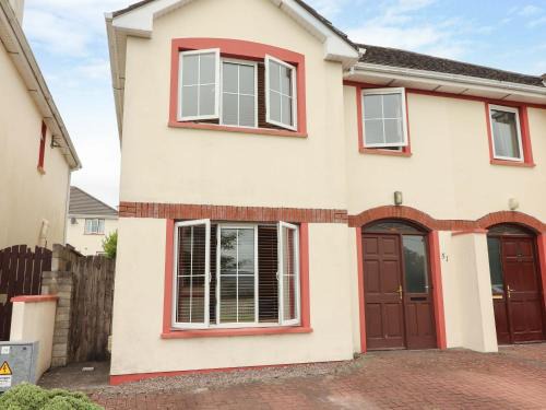51 Woodview Park