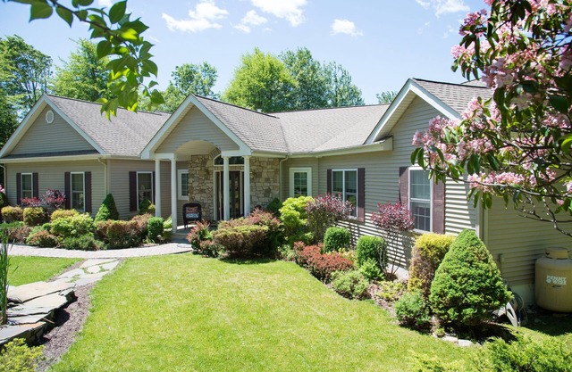 Retiro privado de 5200 pies cuadrados de lujo en Pocono con HOT TUB, SAUNA y G