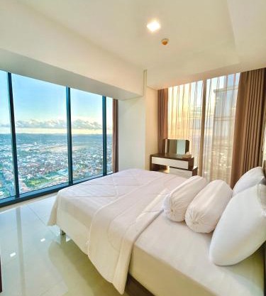 53rd Floor, 2 BR, Netflix, Apt with view by SKY