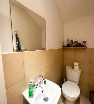 58 Alloa townhouse