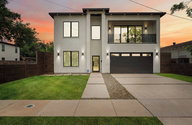 5bd|4br Modern Home w/ Pool