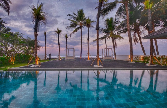 Villa de 5 dormitorios frente al mar en Sabah Beach;
