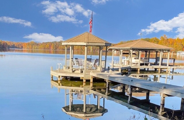5BR Lakefront Lake Anna, Boat Dock, Beach, Views