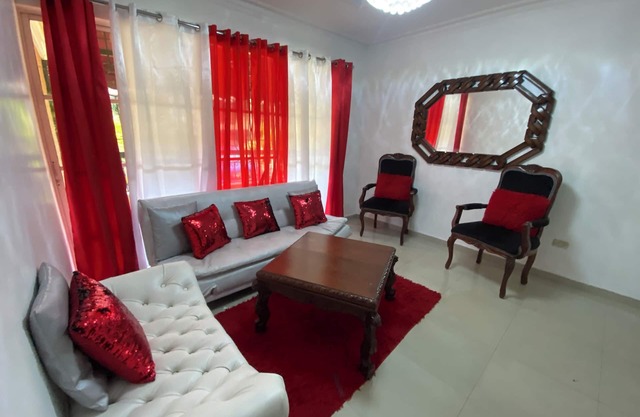 5DR Acogedor apartamento de 3 habitaciones en Santo Domingo