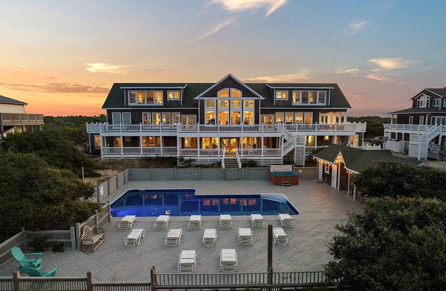 $10K Off: Oceanfront Estate | 18BR, Sleeps 40 | Pool, Hot Tub, Events Welcome