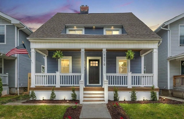 5th Street Retreat! Centrally located family-sized home with game room & deck
