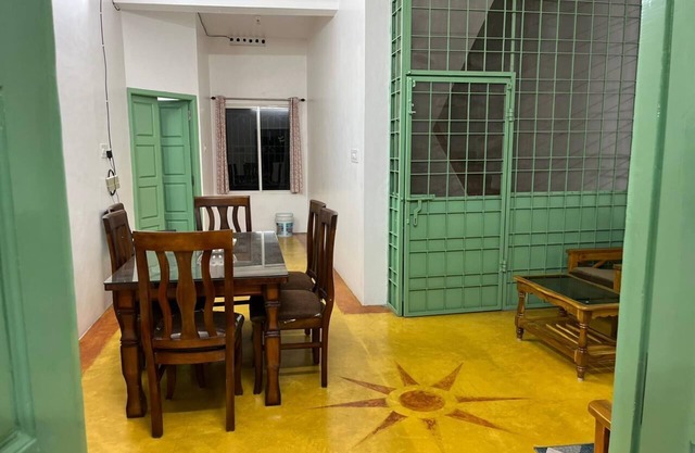 6/65 Old Auroville Road Bommiyarpaalayam 605101. Peaceful Villa. Good Vibes