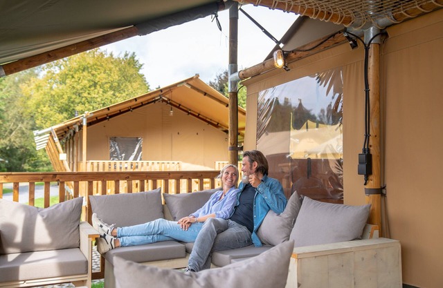 6-8-person glamping tent in the holiday park Landal Glamping Neufchâteau