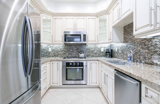 Chic Townhouse in Glendale