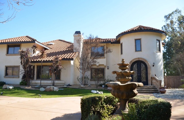 6 Bed 8 Bath estate in Claremont with fitness room/sauna, basketball, tennis