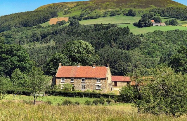 6 bedroom accommodation in Hawnby