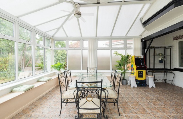 6 bedroom house near Edgbaston Stadium