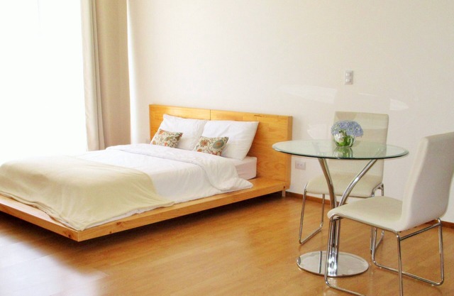 6 CedarCats Short Stay Apartments