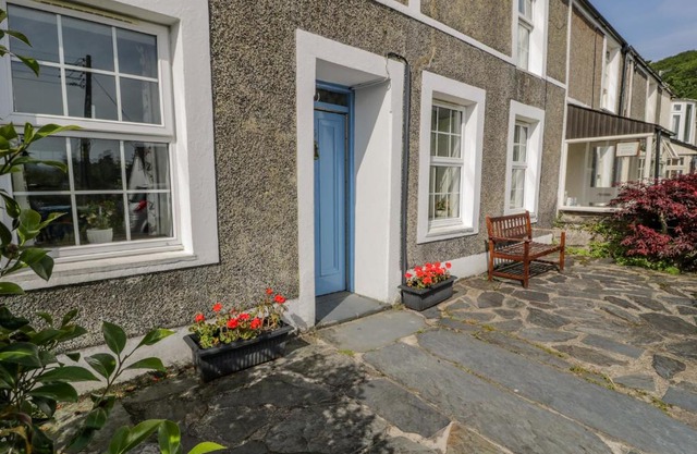 6 Glyn Terrace