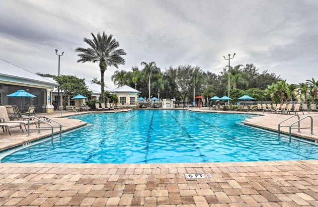 6 Mi to Disney World Condo with Community Perks!