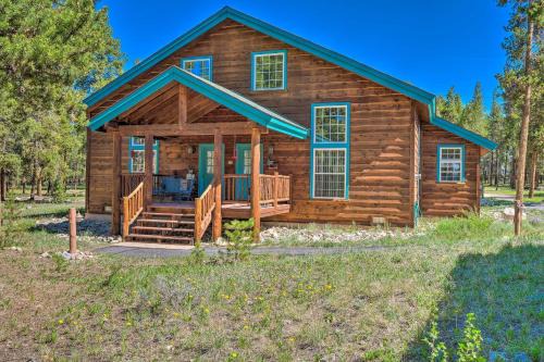 6 Mi to Turquoise Lake Retreat with Covered Deck!