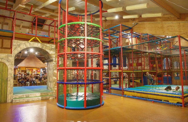 6-person bungalow in the holiday park Landal Sonnenberg
