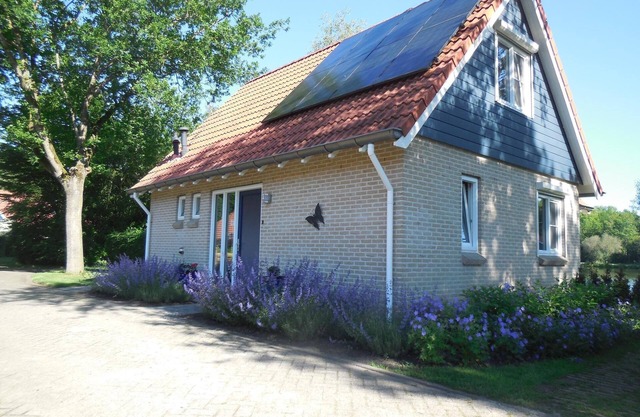 6-Person Comfort Villa