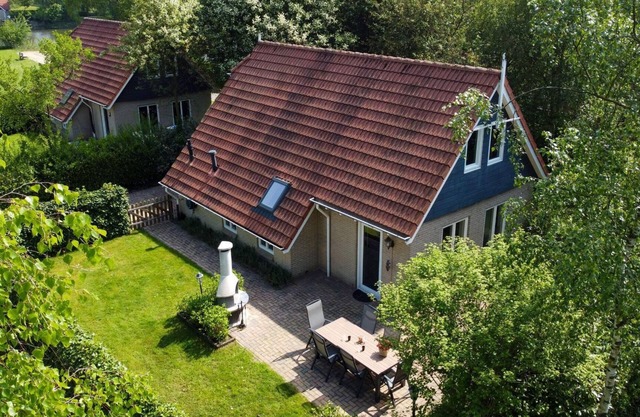 6-Person Comfort villa