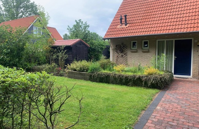 6-Person Comfort Villa