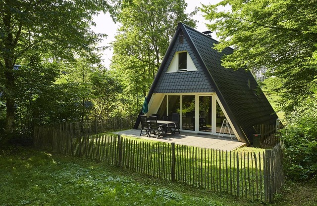 6-person dog bungalow in the holiday park Landal Hochwald