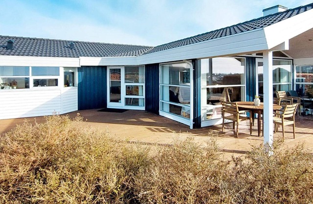 6 person holiday home in Karrebæksminde