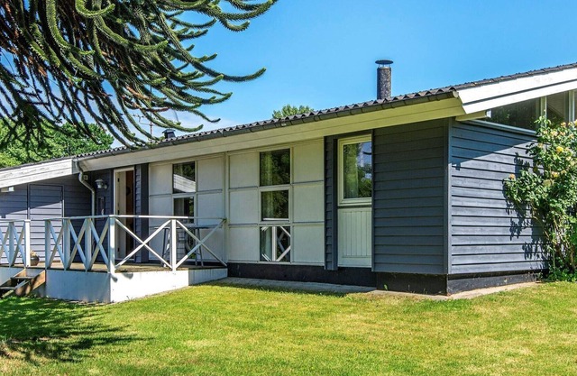 6 person holiday home in Augustenborg
