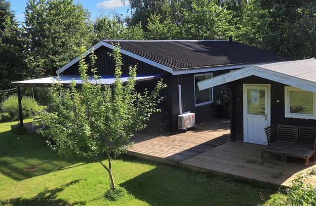 6 person holiday home in Stubbekøbing