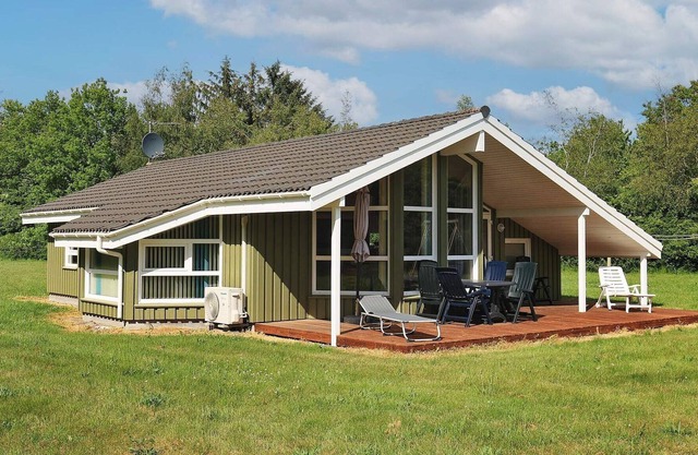 Casa de vacaciones pintoresca en Bindslev con spa