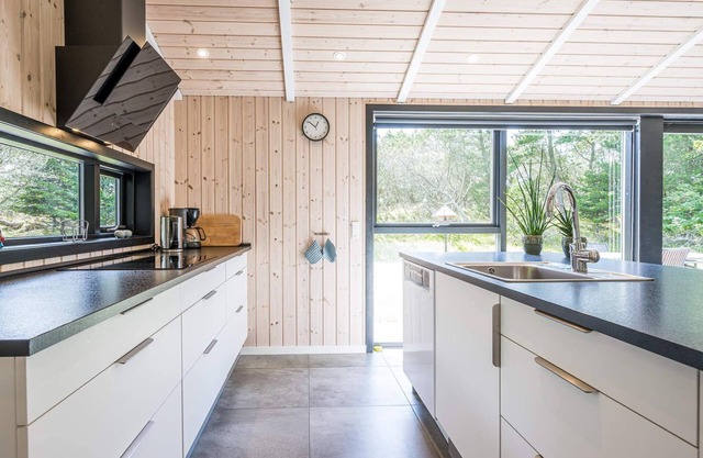 6 person holiday home in Blåvand