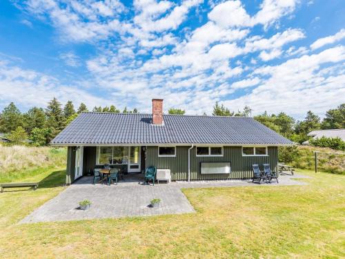 6 person holiday home in Blåvand