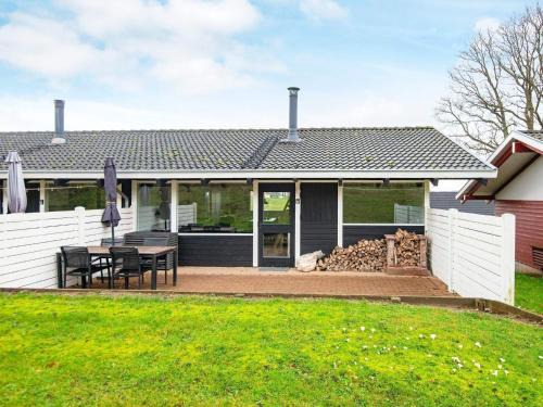 6 person holiday home in Aabenraa-By Traum