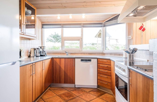 6 person holiday home in Henne