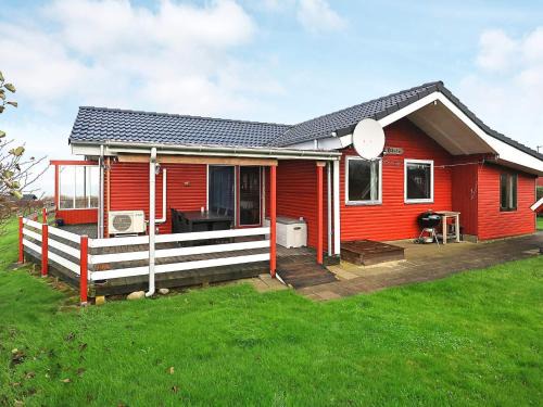 6 person holiday home in Vinderup-By Traum