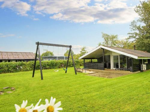 6 person holiday home in Fårvang