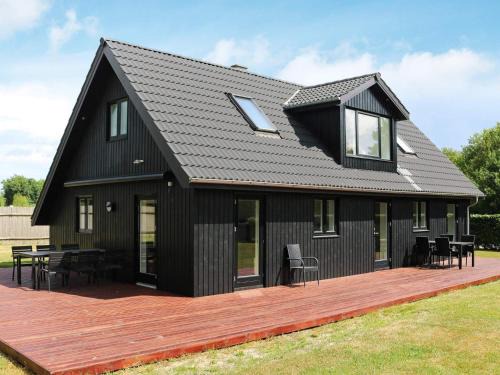 6 person holiday home in Hadsund