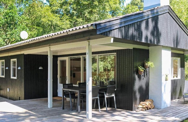 6 person holiday home in Hadsund-By Traum