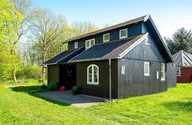 6 person holiday home in Hovborg-By Traum