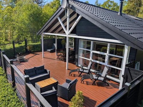 6 person holiday home in Hadsund-By Traum